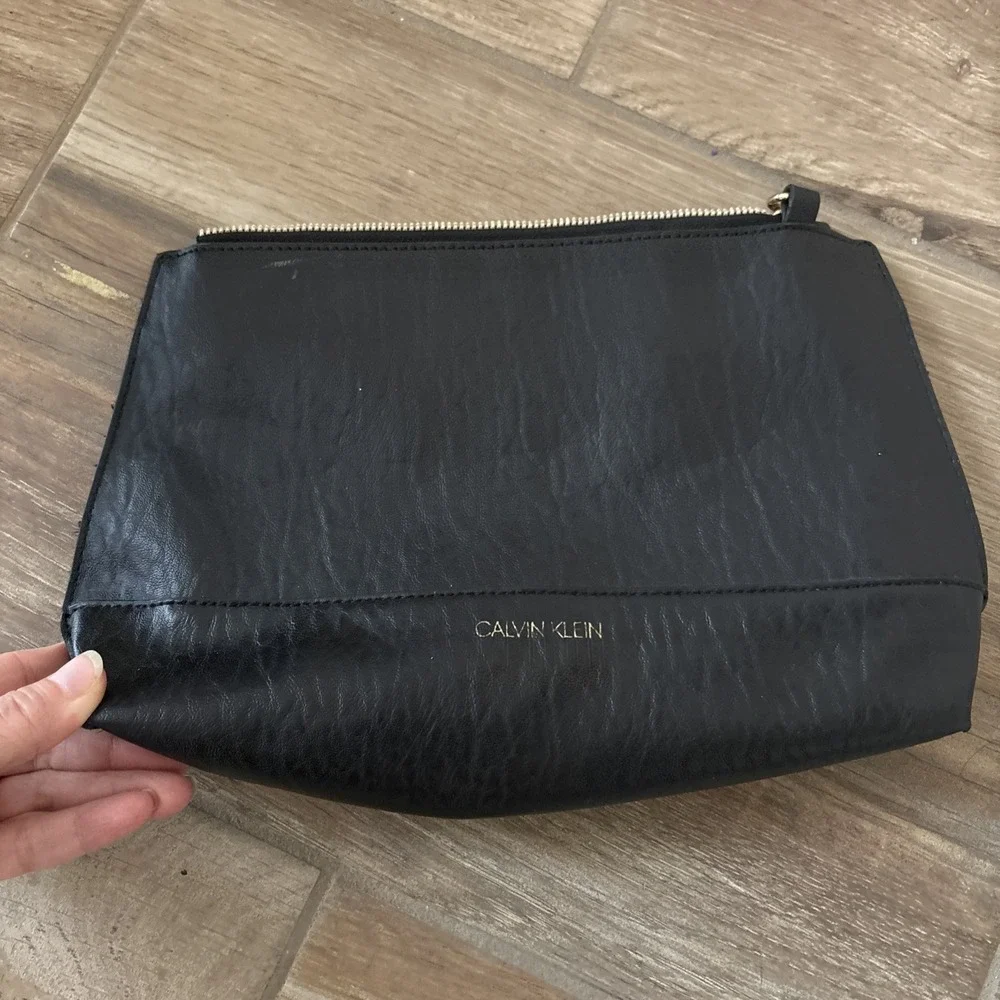 Calvin Klein‎ Leather Clutch Purse Black 12